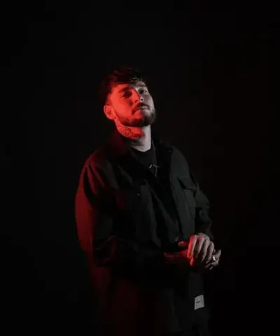 AC13, press shot