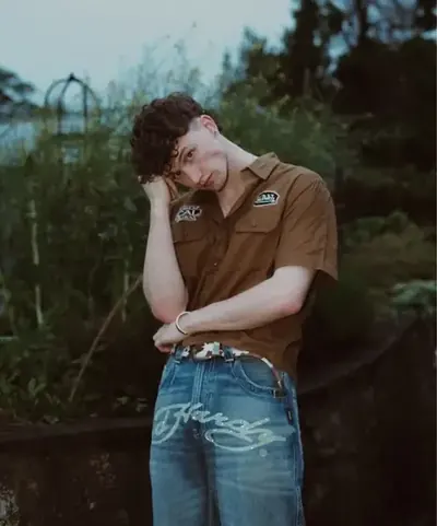 archie, press shot