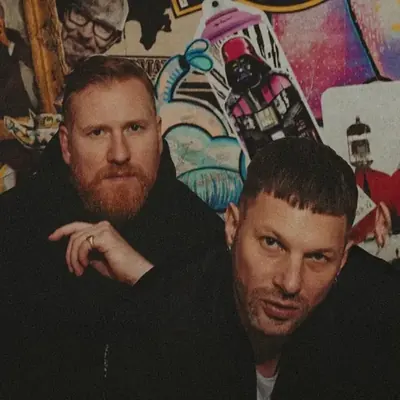 CMD/CTRL, press shot