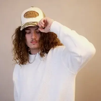 Fraser, press shot