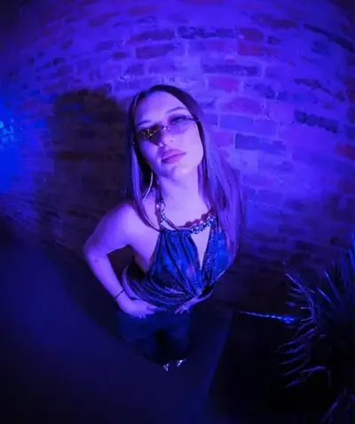 Grace Barton, press shot