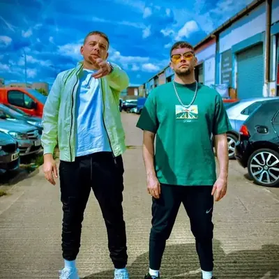 Azza, press shot