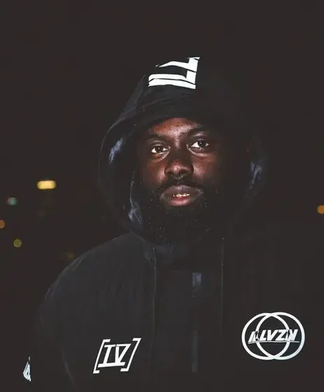P Money press photo
