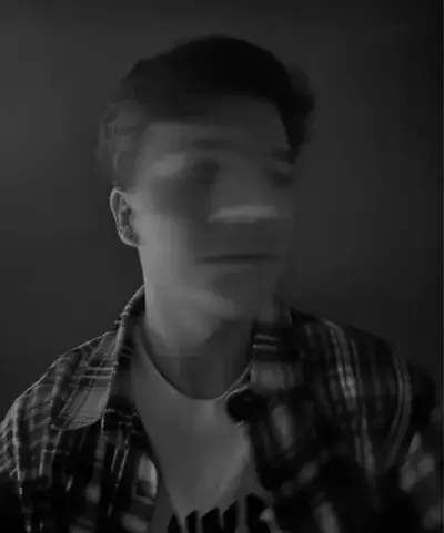 Roche, press shot