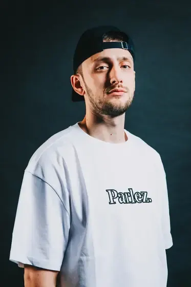 Upgrade, press shot