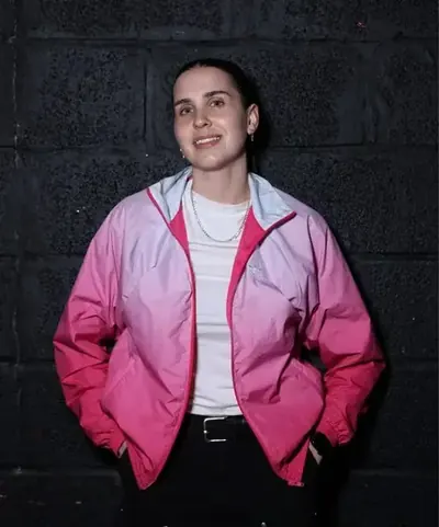 Y-Zer, press shot